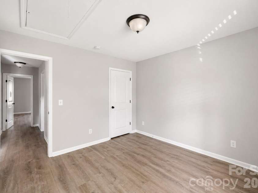 5011 Elementary View Drive, Charlotte, NC 28269.  MLS# CAR4407861, YatesRealty ID 40857. Bedroom 4