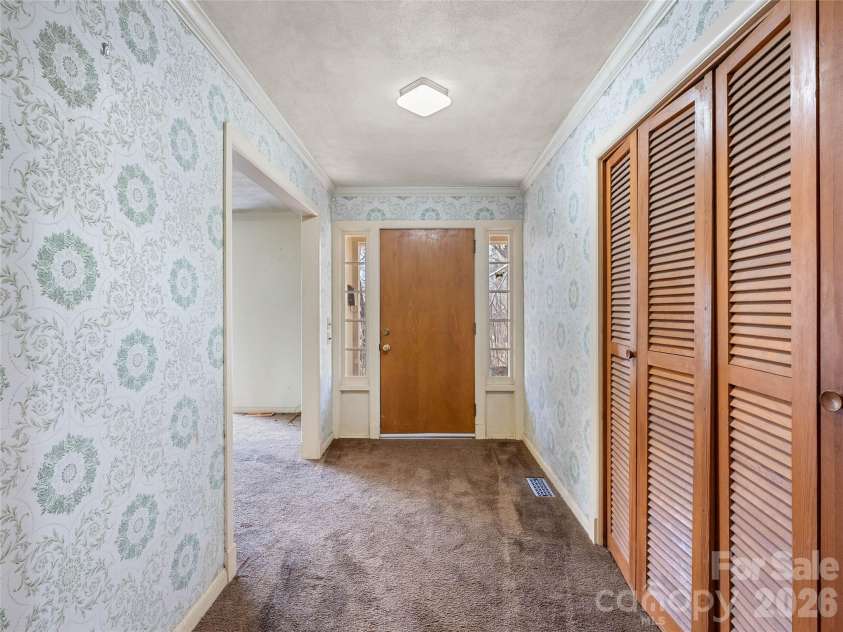121 Hummingbird Lane, Columbus, NC 28722.  MLS# CAR4344447, YatesRealty ID 4086. 