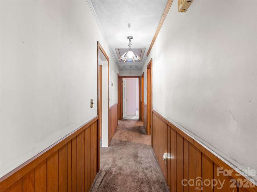 121 Hummingbird Lane, Columbus, NC 28722.  MLS# CAR4344447, YatesRealty ID 4086. 
