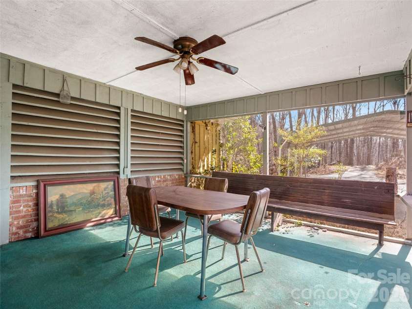 121 Hummingbird Lane, Columbus, NC 28722.  MLS# CAR4344447, YatesRealty ID 4086. 