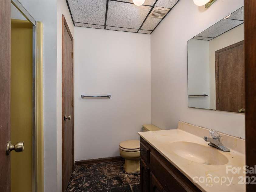 1408 Gaither Road, Belmont, NC 28012.  MLS# CAR4216561, YatesRealty ID 4086. 