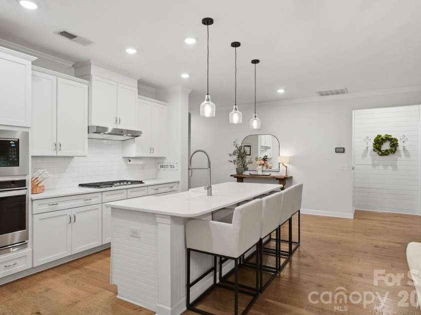 8504 Pennegrove Circle, Charlotte, NC 28214.  MLS# CAR4406514, YatesRealty ID 40862. 