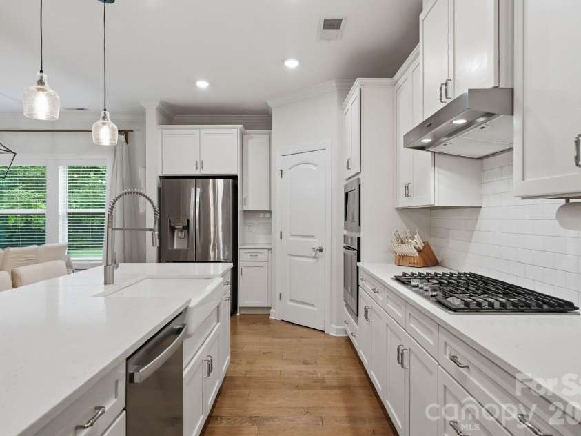 8504 Pennegrove Circle, Charlotte, NC 28214.  MLS# CAR4406514, YatesRealty ID 40862. 