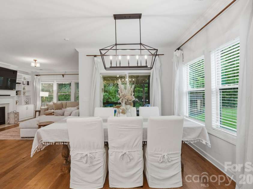8504 Pennegrove Circle, Charlotte, NC 28214.  MLS# CAR4406514, YatesRealty ID 40862. Dining Area