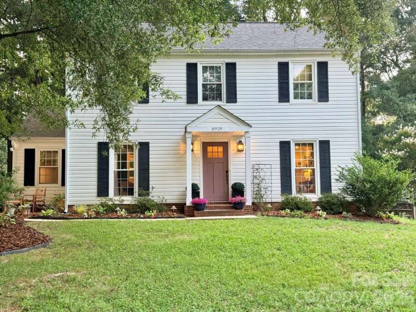 8929 Gamesford Drive, Charlotte, NC 28277.  MLS# CAR4409760, YatesRealty ID 40863. 