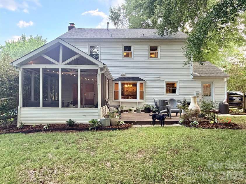 8929 Gamesford Drive, Charlotte, NC 28277.  MLS# CAR4409760, YatesRealty ID 40863. 