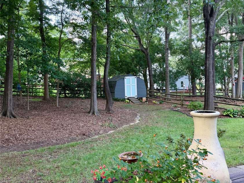 8929 Gamesford Drive, Charlotte, NC 28277.  MLS# CAR4409760, YatesRealty ID 40863. 