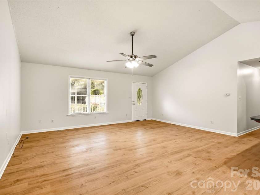 3892 Stoney Creek Drive, Lincolnton, NC 28092.  MLS# CAR4391090, YatesRealty ID 40864. 