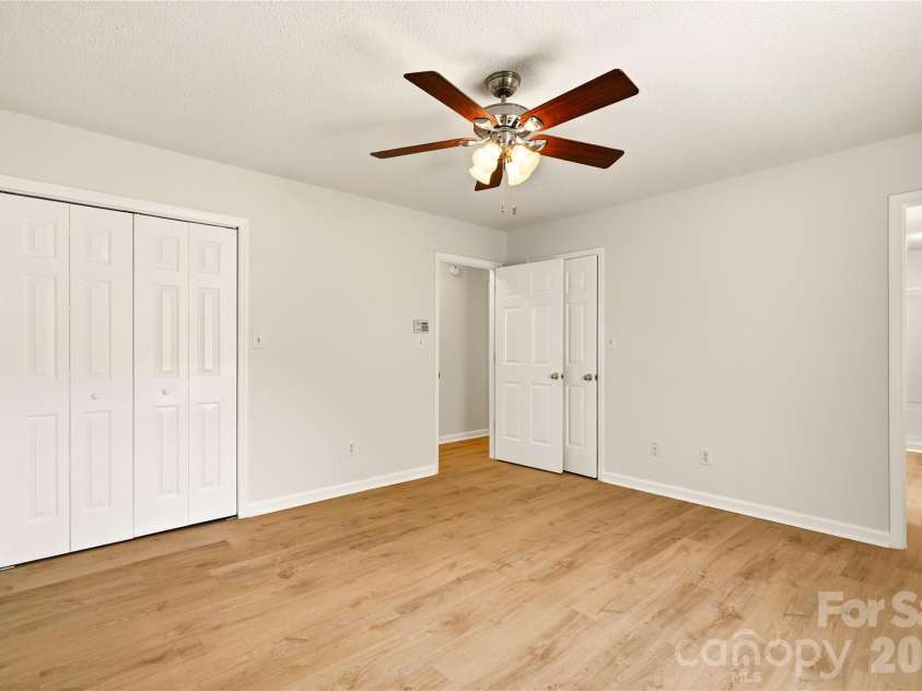 3892 Stoney Creek Drive, Lincolnton, NC 28092.  MLS# CAR4391090, YatesRealty ID 40864. 