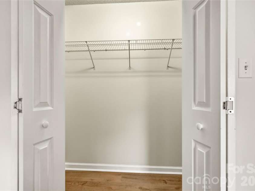 3892 Stoney Creek Drive, Lincolnton, NC 28092.  MLS# CAR4391090, YatesRealty ID 40864. 