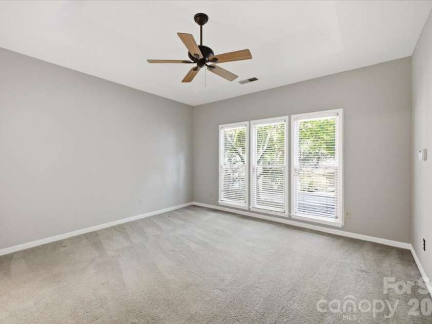 5909 Fitzwilliams Lane, Charlotte, NC 28270.  MLS# CAR4405144, YatesRealty ID 40865. 