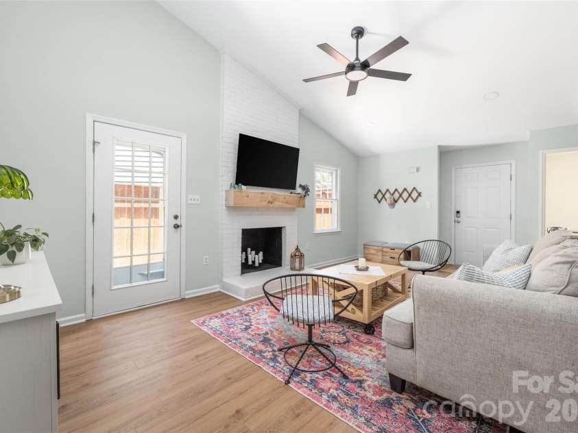 3104 Plum Arbor Way, Charlotte, NC 28209.  MLS# CAR4405963, YatesRealty ID 40866. 
