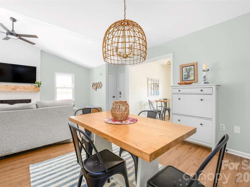 3104 Plum Arbor Way, Charlotte, NC 28209.  MLS# CAR4405963, YatesRealty ID 40866. 