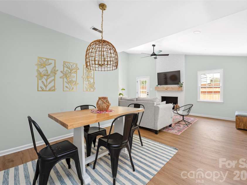 3104 Plum Arbor Way, Charlotte, NC 28209.  MLS# CAR4405963, YatesRealty ID 40866. 