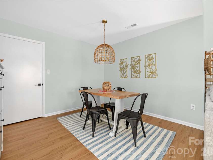 3104 Plum Arbor Way, Charlotte, NC 28209.  MLS# CAR4405963, YatesRealty ID 40866. 