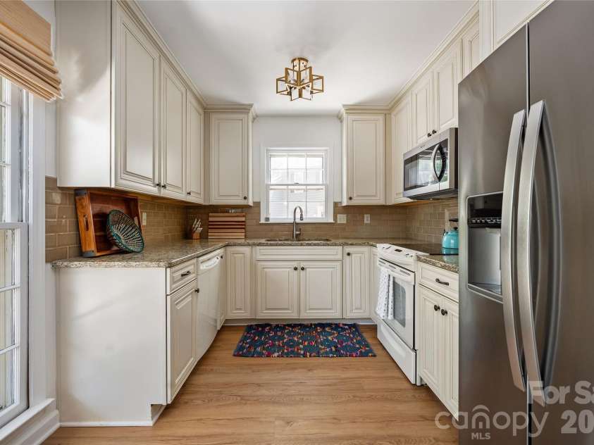 3104 Plum Arbor Way, Charlotte, NC 28209.  MLS# CAR4405963, YatesRealty ID 40866. 