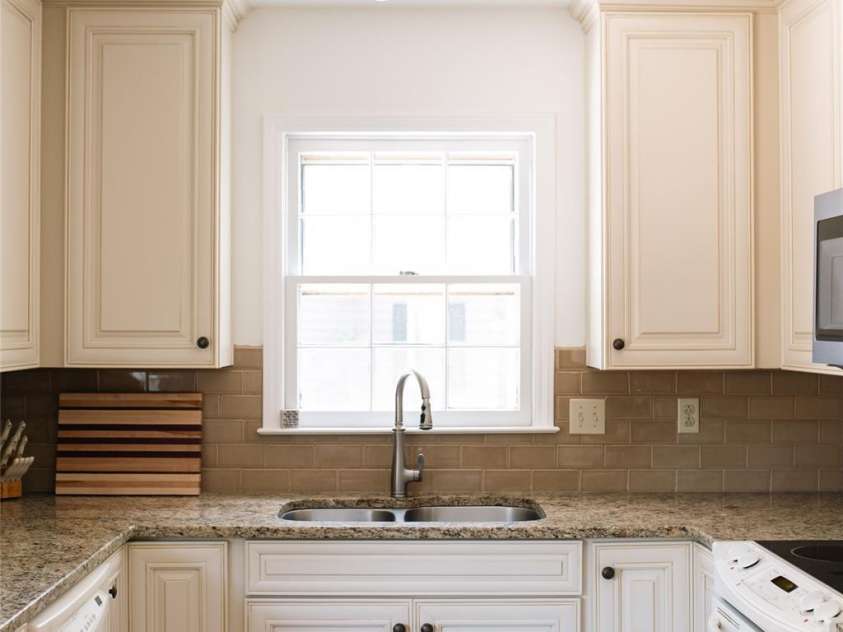 3104 Plum Arbor Way, Charlotte, NC 28209.  MLS# CAR4405963, YatesRealty ID 40866. 