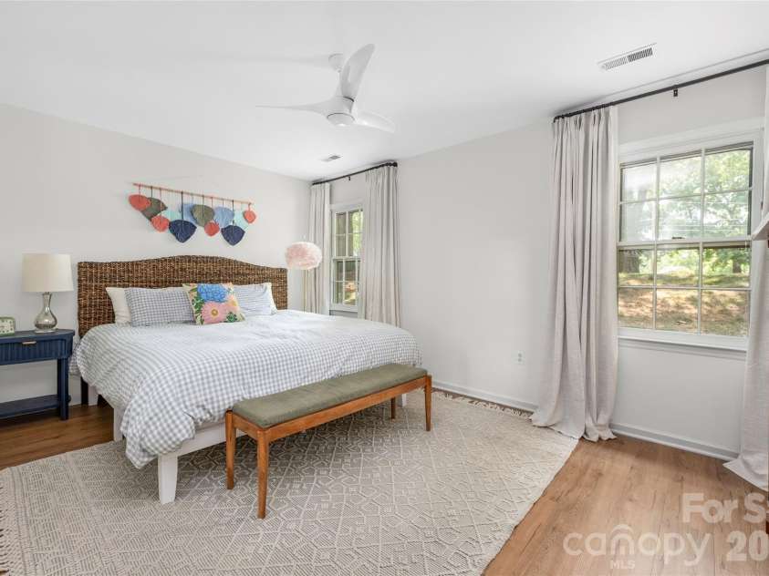 3104 Plum Arbor Way, Charlotte, NC 28209.  MLS# CAR4405963, YatesRealty ID 40866. 
