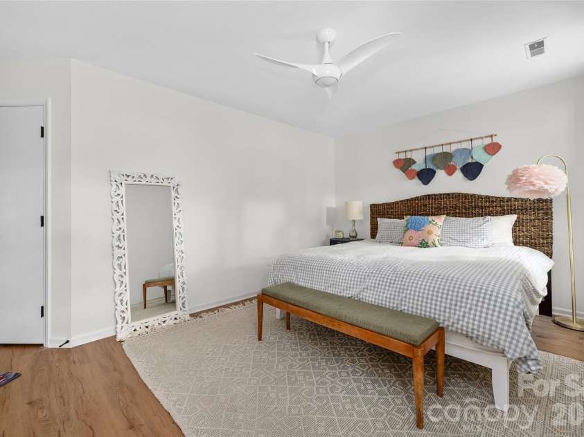 3104 Plum Arbor Way, Charlotte, NC 28209.  MLS# CAR4405963, YatesRealty ID 40866. 