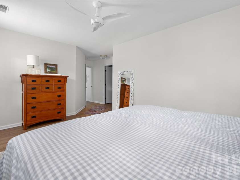 3104 Plum Arbor Way, Charlotte, NC 28209.  MLS# CAR4405963, YatesRealty ID 40866. 