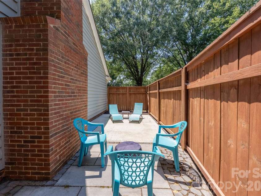 3104 Plum Arbor Way, Charlotte, NC 28209.  MLS# CAR4405963, YatesRealty ID 40866. 