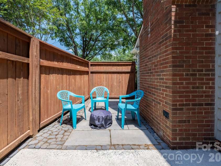 3104 Plum Arbor Way, Charlotte, NC 28209.  MLS# CAR4405963, YatesRealty ID 40866. 