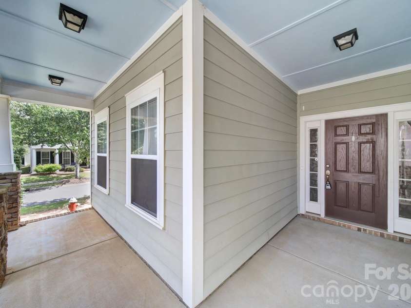 2001 Oakmere Road, Waxhaw, NC 28173.  MLS# CAR4401499, YatesRealty ID 40867. 