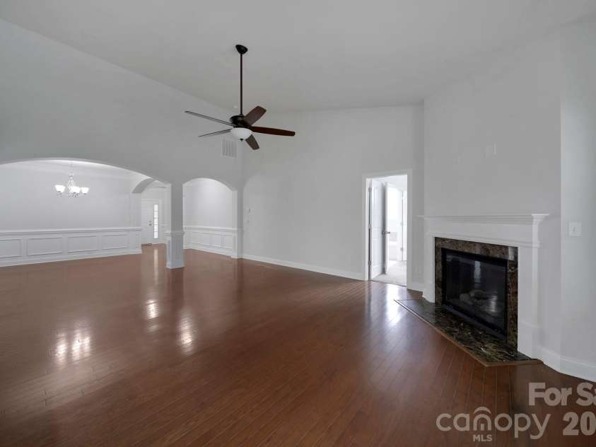 2001 Oakmere Road, Waxhaw, NC 28173.  MLS# CAR4401499, YatesRealty ID 40867. 