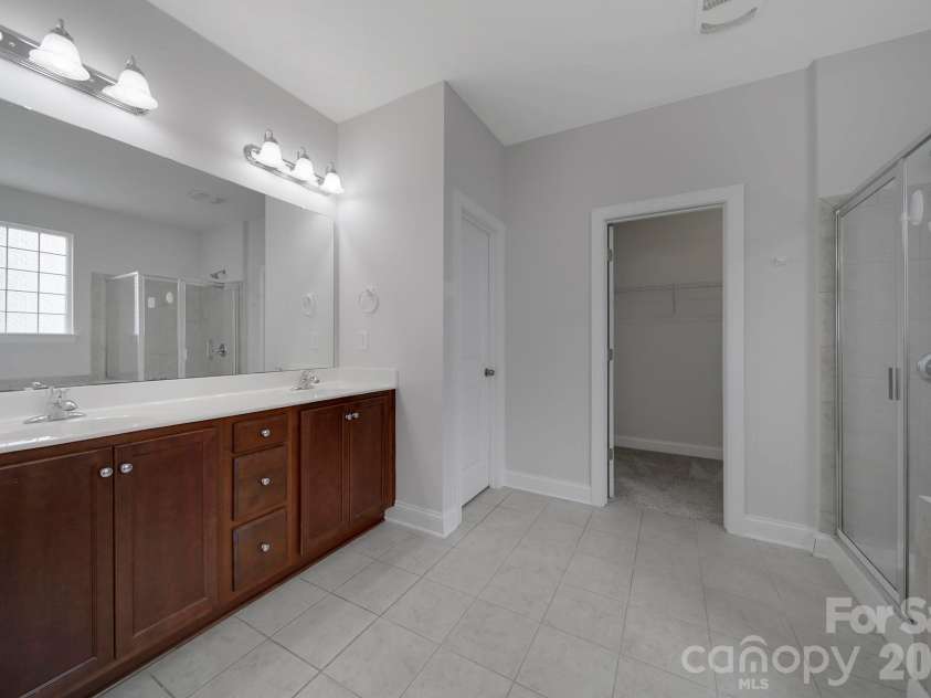 2001 Oakmere Road, Waxhaw, NC 28173.  MLS# CAR4401499, YatesRealty ID 40867. 