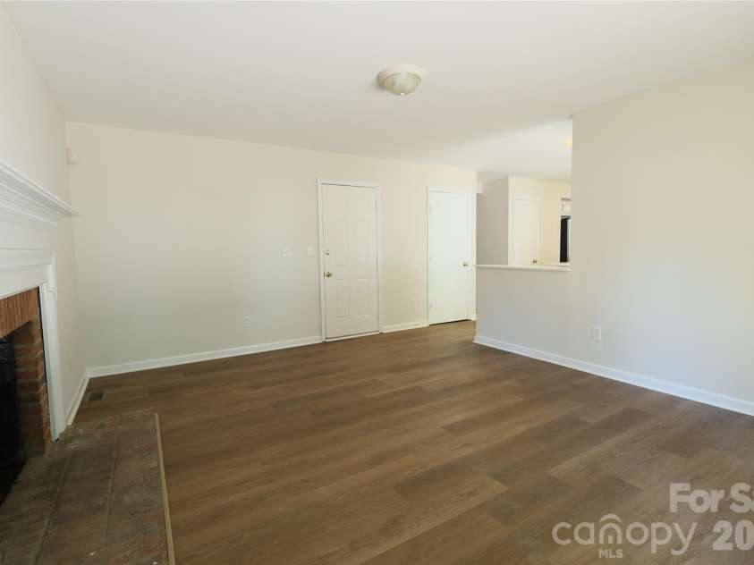 2000 Teresa Jill Drive, Charlotte, NC 28213.  MLS# CAR4401232, YatesRealty ID 40868. 