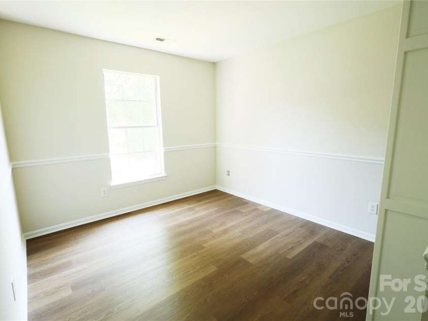 2000 Teresa Jill Drive, Charlotte, NC 28213.  MLS# CAR4401232, YatesRealty ID 40868. 