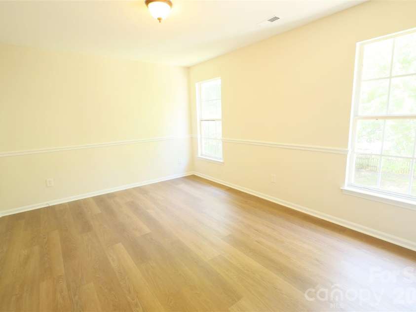 2000 Teresa Jill Drive, Charlotte, NC 28213.  MLS# CAR4401232, YatesRealty ID 40868. 