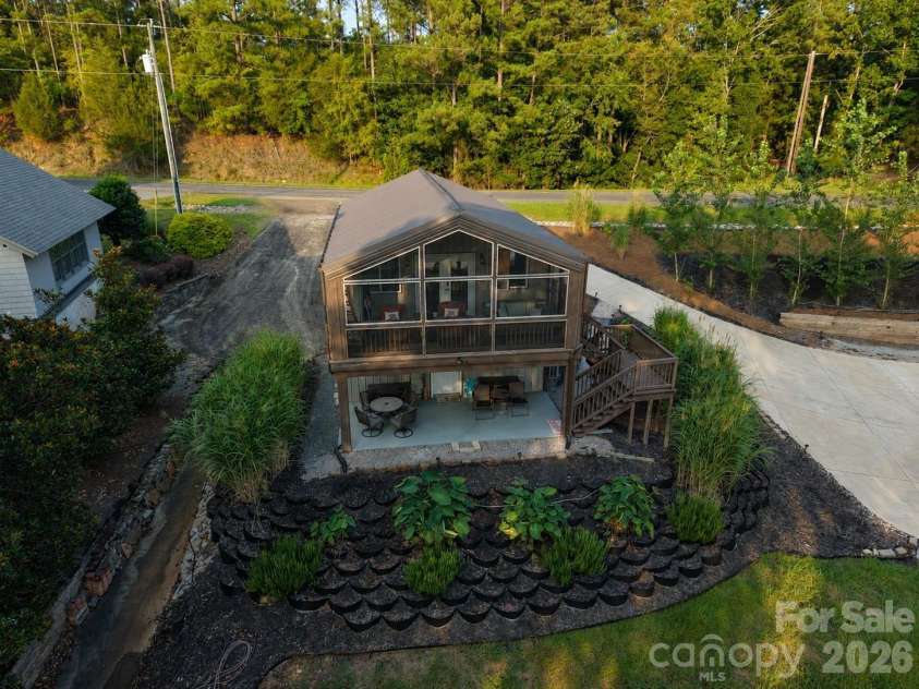 2268 Singleton Creek Road, Liberty Hill, SC 29175.  MLS# CAR4409685, YatesRealty ID 40869. 