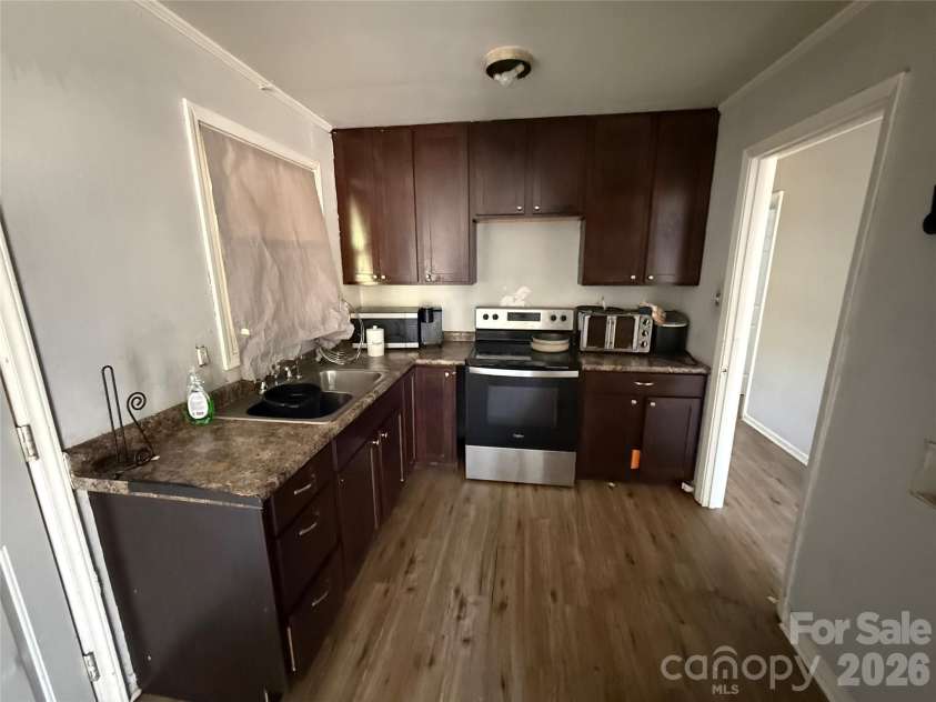 1920 Irma Street, Charlotte, NC 28216.  MLS# CAR4354627, YatesRealty ID 4087. 