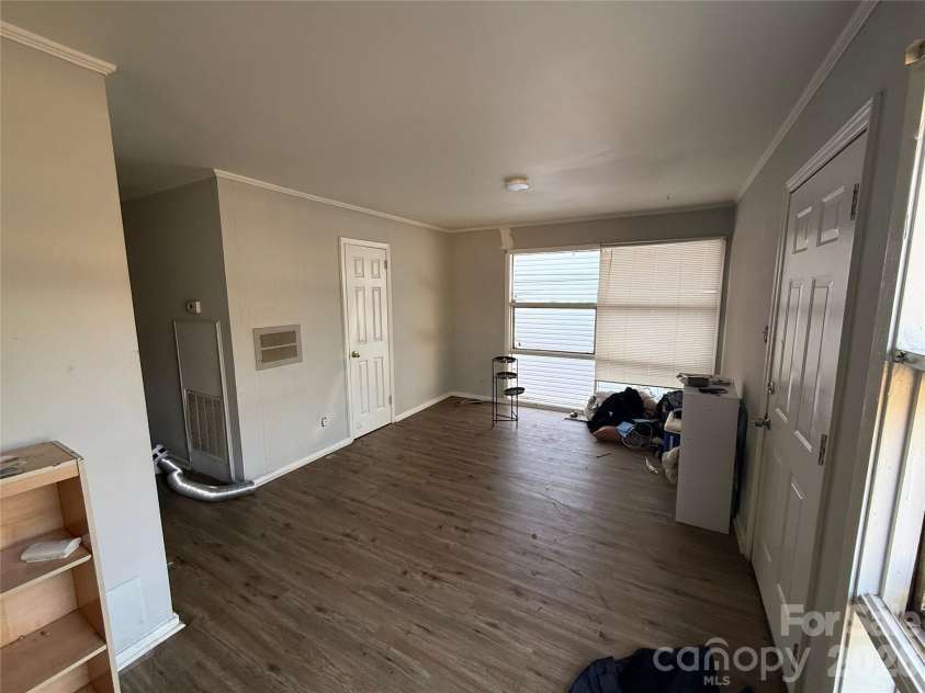 1920 Irma Street, Charlotte, NC 28216.  MLS# CAR4354627, YatesRealty ID 4087. 