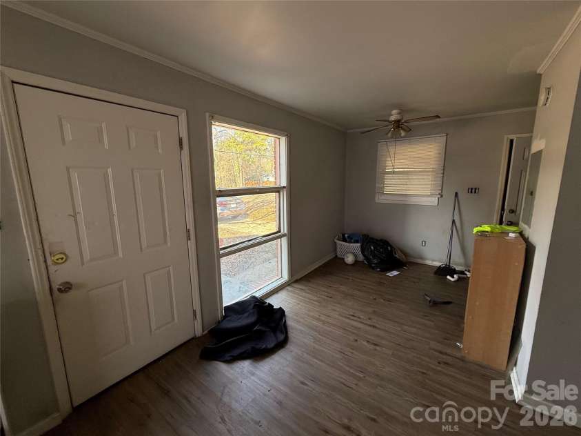 1920 Irma Street, Charlotte, NC 28216.  MLS# CAR4354627, YatesRealty ID 4087. 