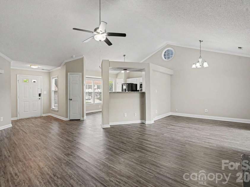 3428 Fortis Lane, Matthews, NC 28105.  MLS# CAR4408244, YatesRealty ID 40871. 