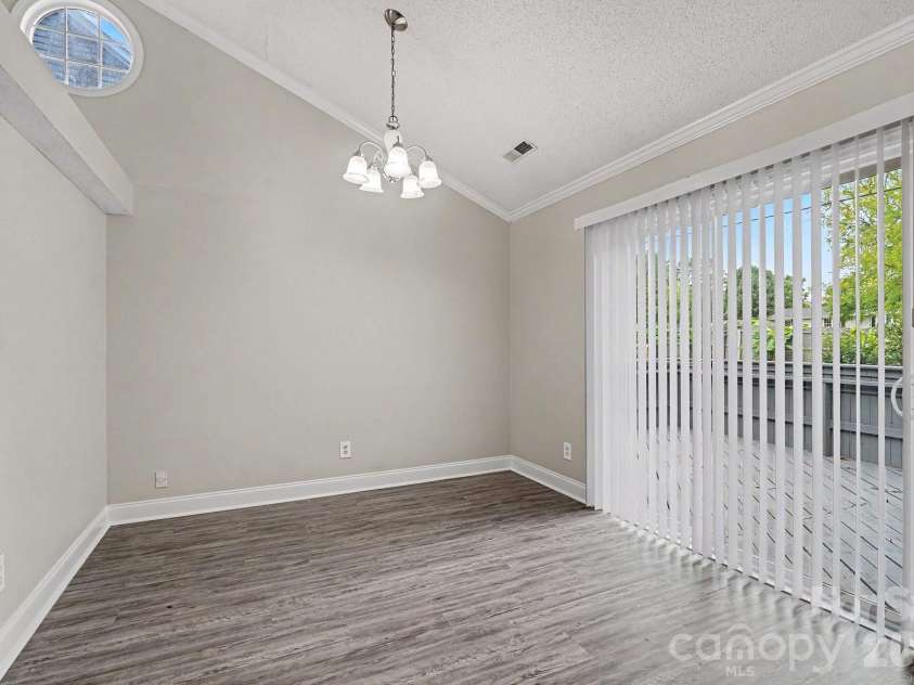 3428 Fortis Lane, Matthews, NC 28105.  MLS# CAR4408244, YatesRealty ID 40871. 