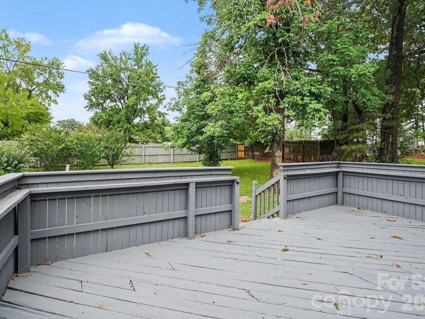 3428 Fortis Lane, Matthews, NC 28105.  MLS# CAR4408244, YatesRealty ID 40871. 