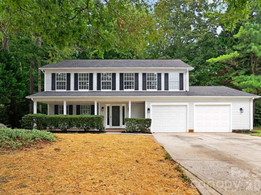 10304 Shady Rest Lane, Charlotte, NC 28214.  MLS# CAR4397605, YatesRealty ID 40872. 