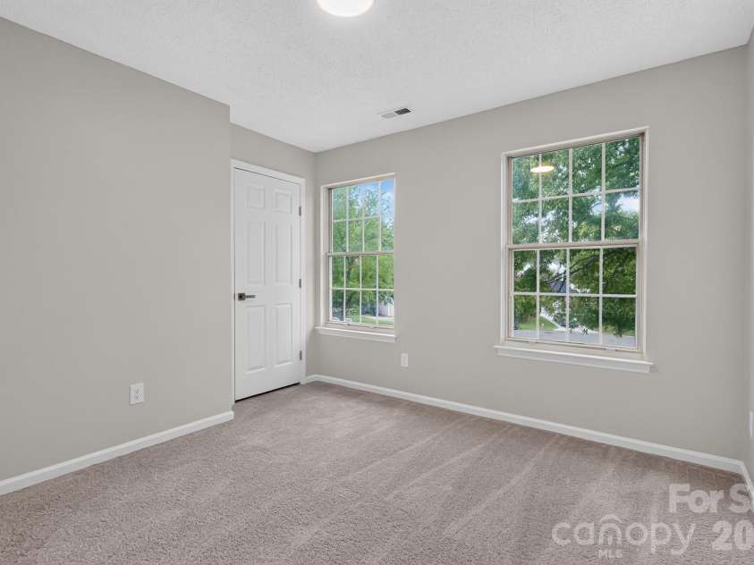 10304 Shady Rest Lane, Charlotte, NC 28214.  MLS# CAR4397605, YatesRealty ID 40872. 