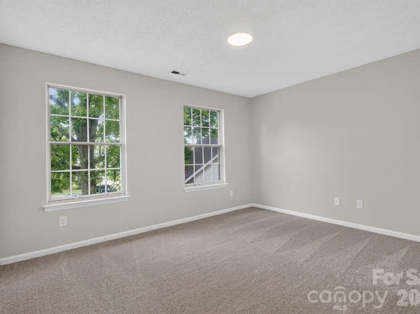 10304 Shady Rest Lane, Charlotte, NC 28214.  MLS# CAR4397605, YatesRealty ID 40872. 
