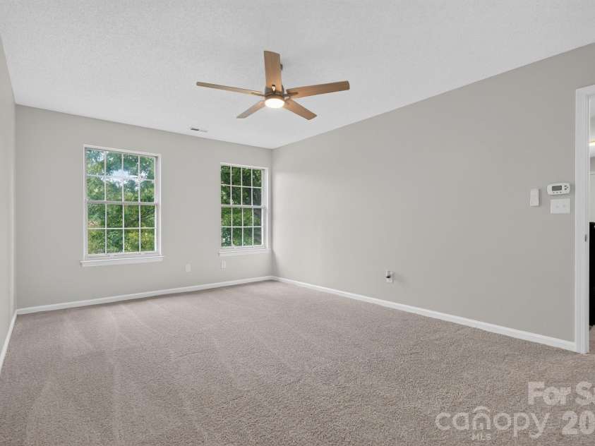 10304 Shady Rest Lane, Charlotte, NC 28214.  MLS# CAR4397605, YatesRealty ID 40872. 