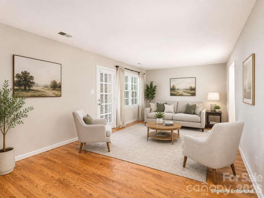 8017 Regent Park Lane, Charlotte, NC 28210.  MLS# CAR4410359, YatesRealty ID 40873. 