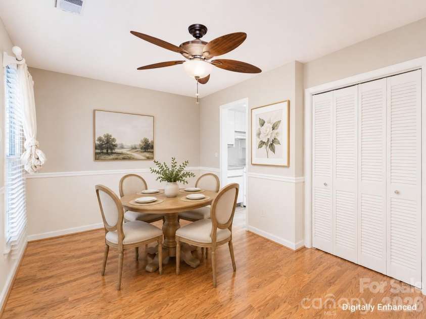 8017 Regent Park Lane, Charlotte, NC 28210.  MLS# CAR4410359, YatesRealty ID 40873. 