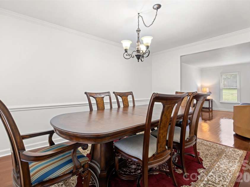 13110 Graymist Drive, Charlotte, NC 28215.  MLS# CAR4410322, YatesRealty ID 40874. 