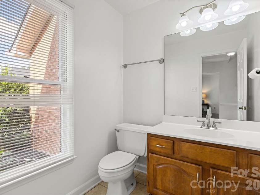 13110 Graymist Drive, Charlotte, NC 28215.  MLS# CAR4410322, YatesRealty ID 40874. 