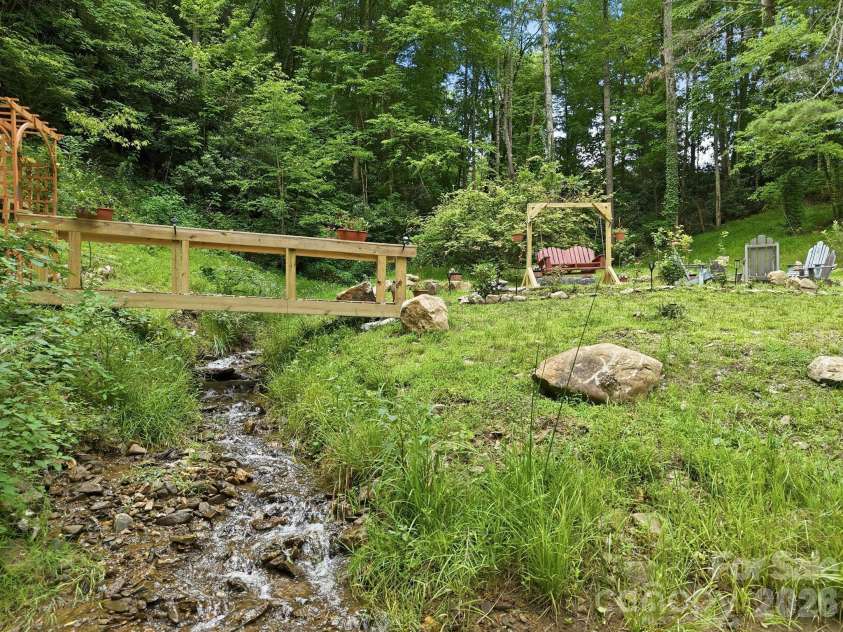 146 Chestnut Walk Drive, Waynesville, NC 28786.  MLS# CAR4408864, YatesRealty ID 40875. 
