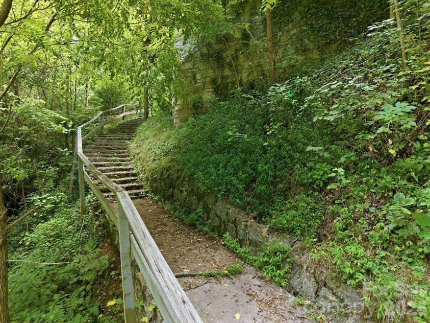 146 Chestnut Walk Drive, Waynesville, NC 28786.  MLS# CAR4408864, YatesRealty ID 40875. 