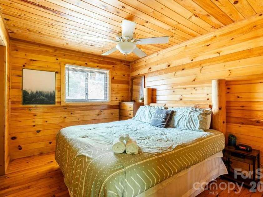 295 Blue Ridge Parkway, Bryson City, NC 28713.  MLS# CAR4410466, YatesRealty ID 40878. 